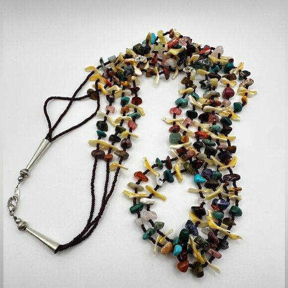 34" Zuni-style fetish, 3-strand, multi-chip stone and seed bead necklace! - Picture 11 of 12